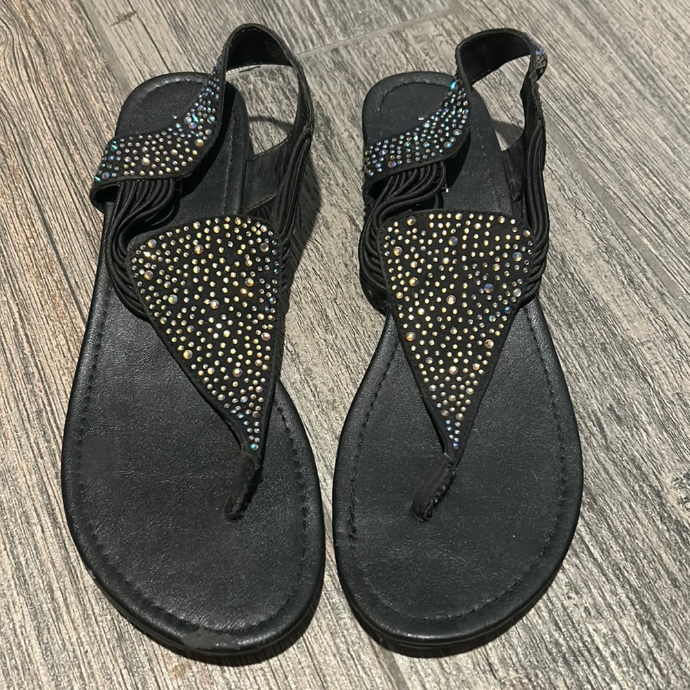 Nine West O Hot Flashy black gemstone triangle sandals with heel strap